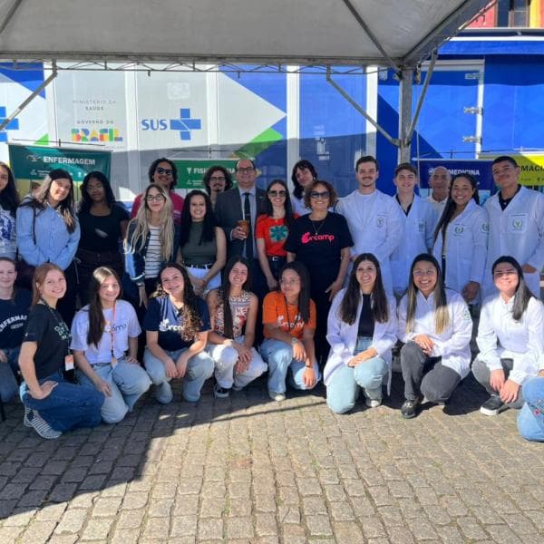 Urcamp integra ações de saúde e serviços durante Feirão Unicred em Bagé
