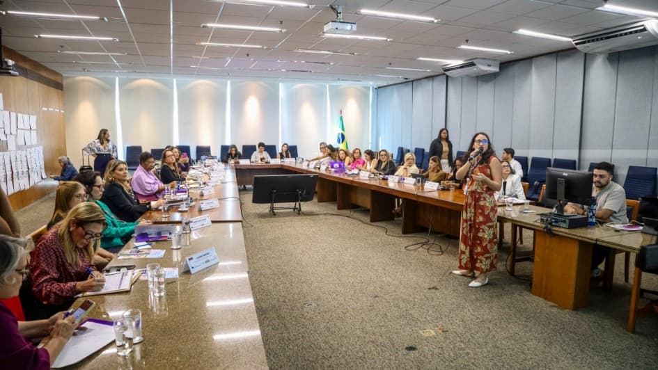 Estado discute políticas para mulheres e reforça cofinanciamento de R$ 17 milhões